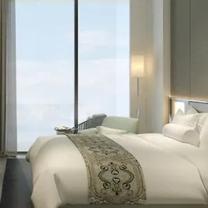 Shangri-la Hotel